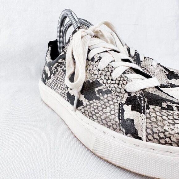 Dr. Scholl’s Women's Sneakers, Size 6M - Picture 7 of 15